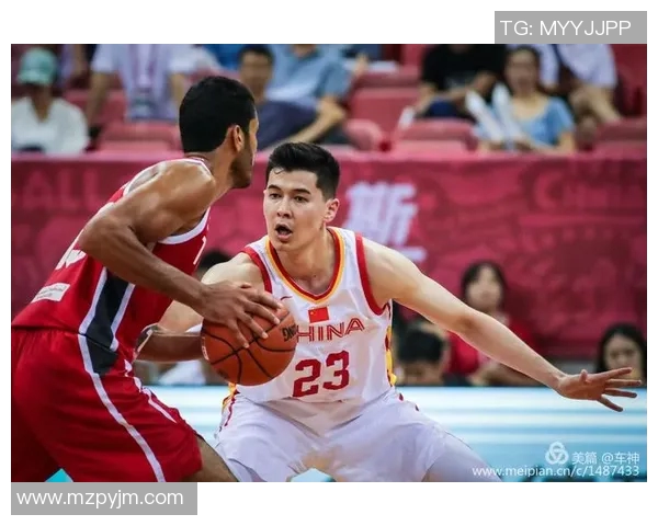 洲际杯精彩回顾:广州篮球队默契配合展现团队实力与战术智慧 洲际杯精彩回顾:广州篮球队默契配合展现团队实力与战术智慧