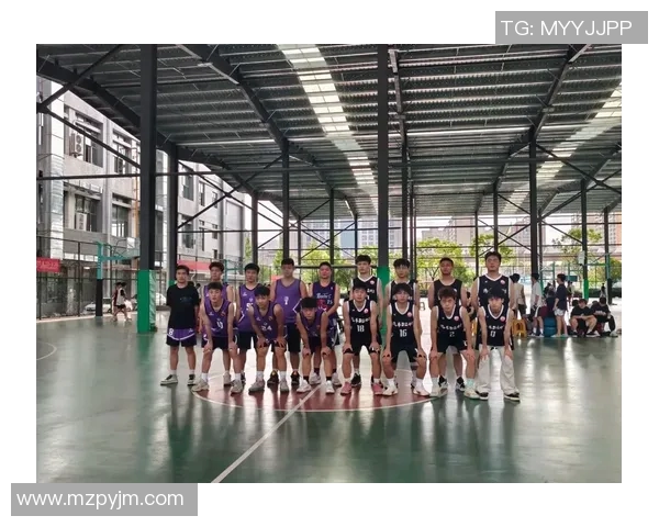 重庆篮球队团队协作能力大幅提升荣登全国篮球团队协作排名新高