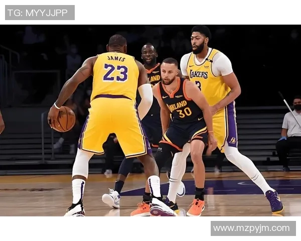 湖人勇士激战12月26日精彩录像回顾与赛后分析