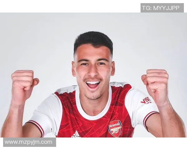 马丁内利的崛起与未来展望:从新星到足坛巨星的成长之路 马丁内利的崛起与未来展望:从新星到足坛巨星的成长之路