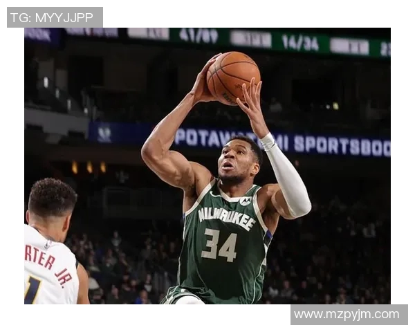 雄鹿与猛龙季后赛第五场激战回顾球员表现与战术分析