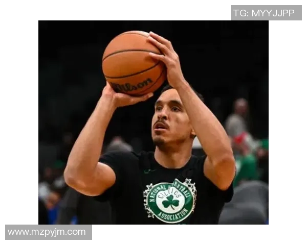 马尔科姆布罗格登:从新秀到全明星的篮球之路与成长故事 马尔科姆布罗格登:从新秀到全明星的篮球之路与成长故事